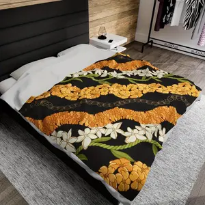 Hawaiian-Inspired Flannel Throw Blanket - Vibrant Floral & Chain Pattern, Soft & Cozy All-Season Comfort for Sofa, Bed, Office, Camping & Travel, Machine Washable, Polyester, 250-300gsm, Camping Comforter |   Vibrant Throw |   Quilted Flannel, Hawaiian su