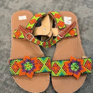 Chancla de chaquira - cultura huichol