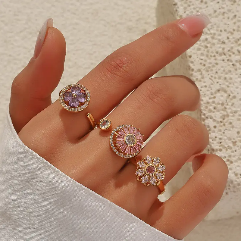 3Pcs/Set Trendy Flower Rotating Anti Stress Rings for Women Rotate Crystal Anxiety Relief Spinning Ring Girls - Perfect Gift for Friendship and Family