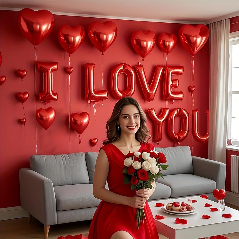 17-piece set of red heart-shaped balloons with "I Love You" lettering, suitable for Valentine's Day, bridal showers, marriage proposals, wedding party decorations, Halloween decorations, and Christmas decorations.