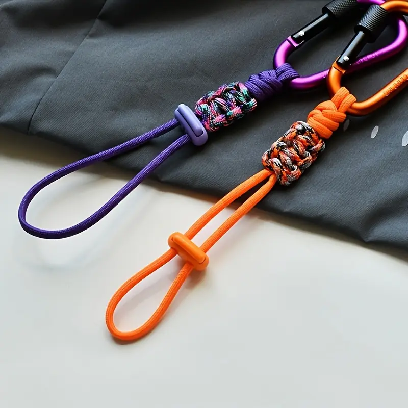 Outdoor water bottle hook, portable Lightweight water bottle lanyards, multi-functional hiking backpack accessories, aluminum alloy hooks are firm and reliable, very suitable for outdoor travel, camping and hiking