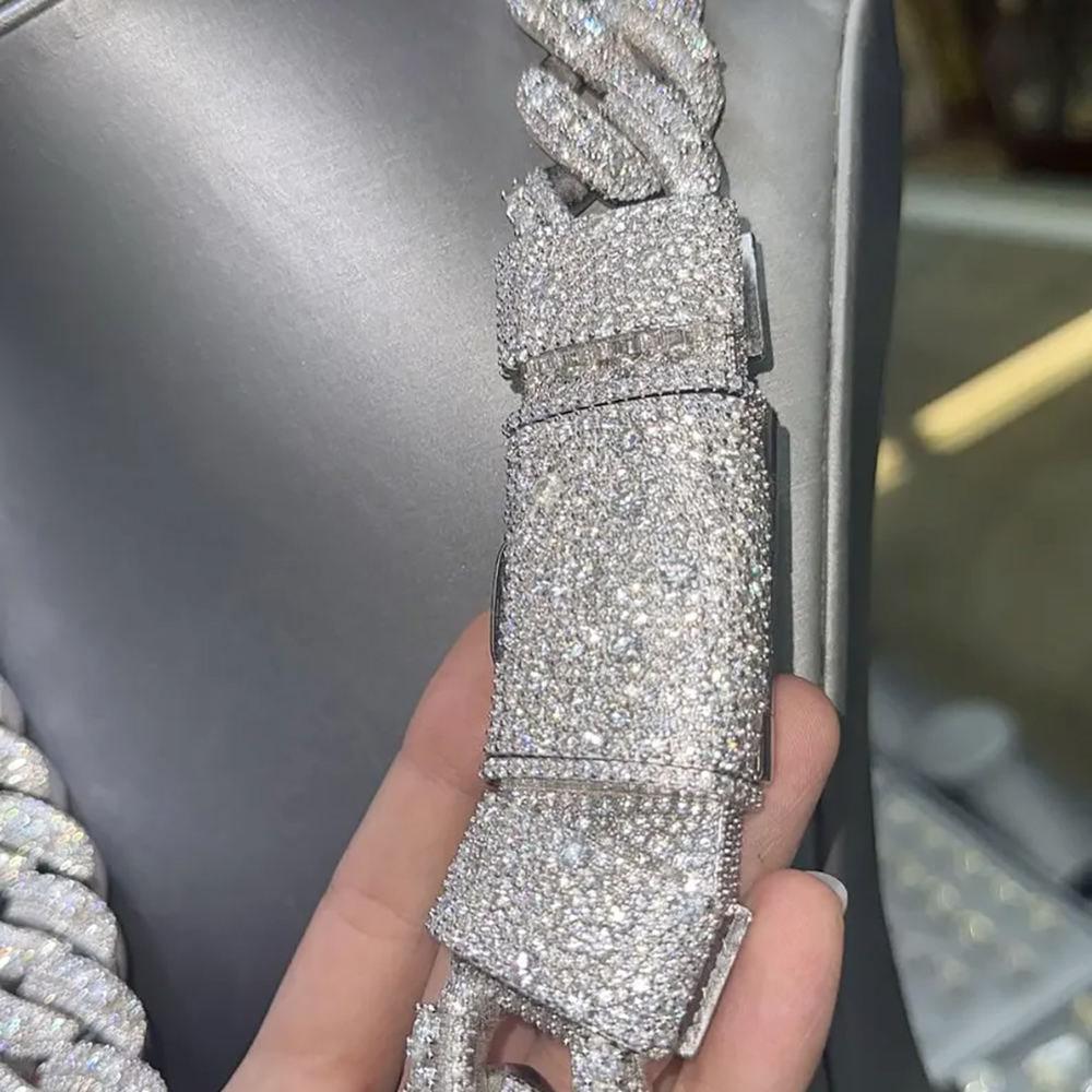 Heavy duty 18mm Cuban Chain VVS1 with Sandstone Bubble Diamond Miami Mosaic Set Customized Cuban Chain Luxury Ice Cold Hip Hop Style Jewelry Luxury Trendy Hip Hop Style Cuban Chain, Gift for Family and Friends