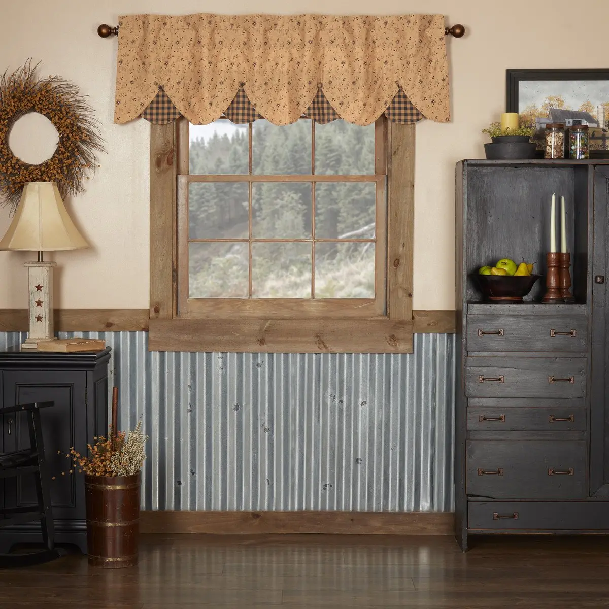Mayzie Valance
