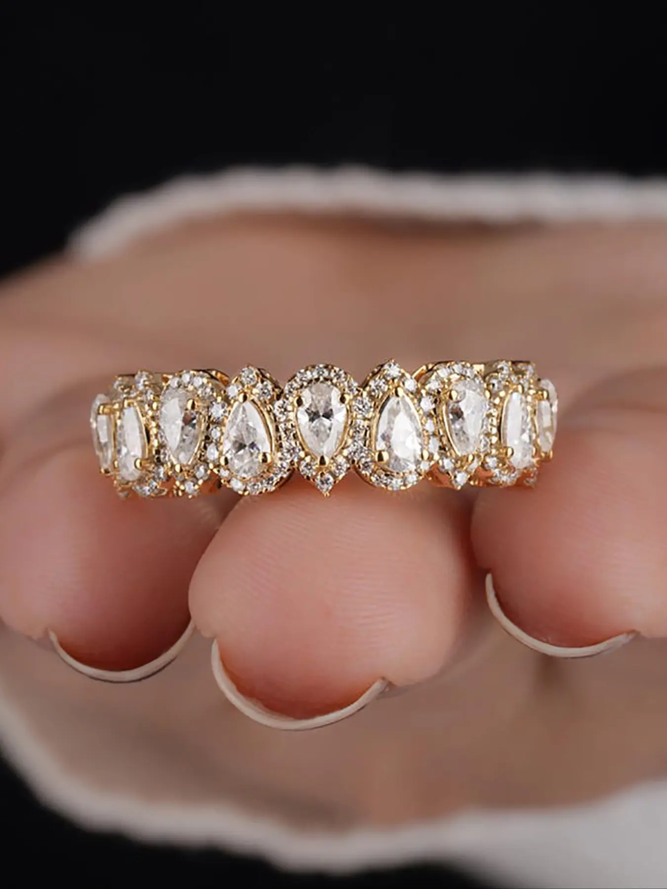 1 Pc Half Circle Water-Droplet Zircon Ring for Women, Stackable Engagement Ring, Beautiful rings, Wedding Ring Ladies Jewelry Cubic Zirconia Rings for Party Daily Decor Accessories as Anniversary Valentine's Day Gift for Girlfriend