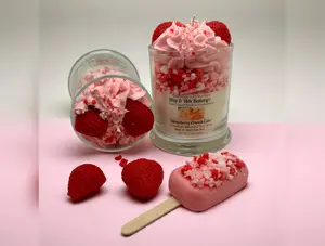 Strawberry Crunch Cake Candle. Large 13 oz. Soy Candle/Strawberry Cake Dessert Candle/Summer Candle. Strongly Scented Candle.