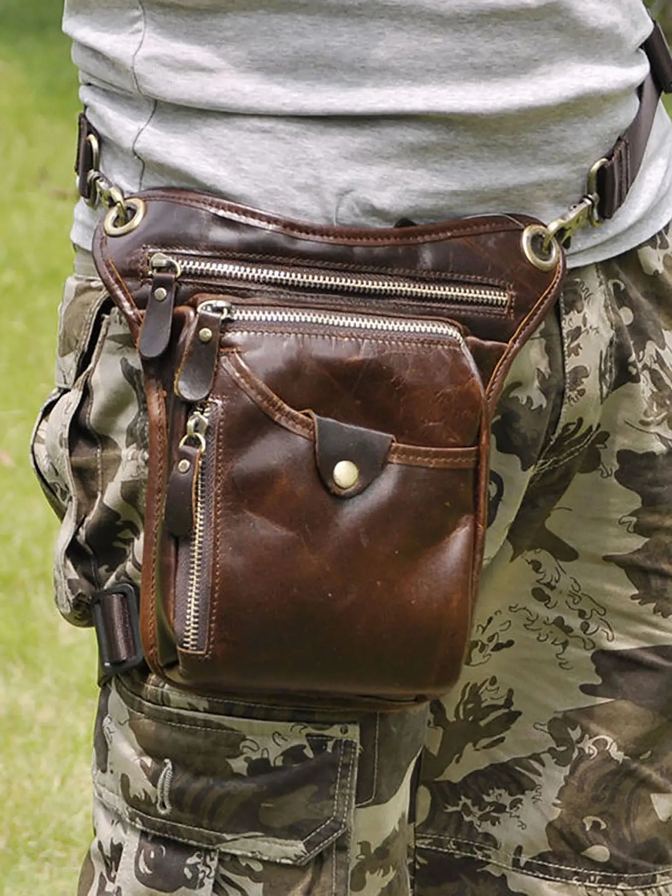 Unisex Versatile Leather Fanny Pack, Bum Bag, 4-Way Convertible Crossbody Bag, Thigh Leg Bag, Hip Butt Pack, Waist Pouch & Casual Belt Bag, Stylish Accessory for Men & Women