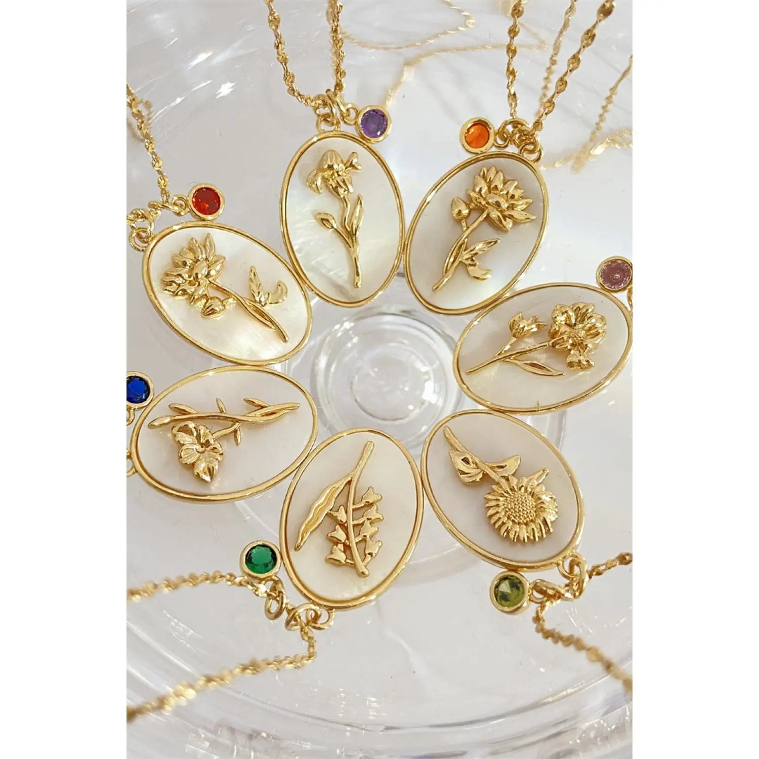 Flower Shell Pendant Copper Necklace