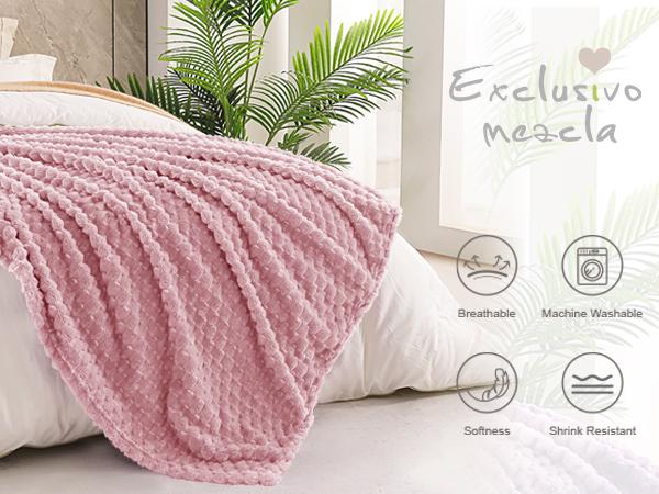Exclusivo Mezcla Soft Fleece Throw decor  Blanket, Stylish Jacquard Throw Blanket for Couch or Bed, Fuzzy Cozy Lightweight for All Season