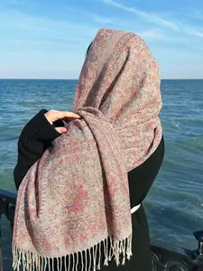 Paisley Pattern Shawl Scarf for Daily Wear and Vacation, Four-Season Women's Fashion Elegant Accessory, Stylish and Versatile