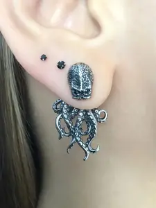 Gothic Vintage Octopus Ear Cuffs, Unisex Fashion Statement Animal Earrings, Hypoallergenic Material, Suitable for All Seasons, Earrings Jewelry