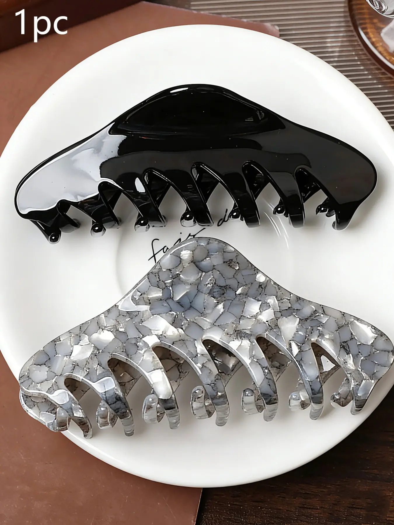 Vintage Elegant Large Shiny Acetate Hair Claw, Versatile High-Quality Hair Accessory for Stylish Updos & Secure Hold, Claw Hair Clips