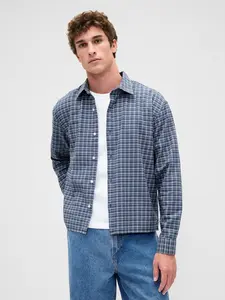 Gap Men's Relaxed Crop Straight-Hem Oxford Shirt Gap Men's Relaxed Crop Straight-Hem Oxford Shirt