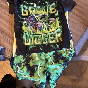 Monster Trucks Outfit For 9m-6y Boys Pattern Print Long Sleeve Casual Tee Elastic Shorts 2Pcs Winter Boys Outfit 224050117 Birthday Party