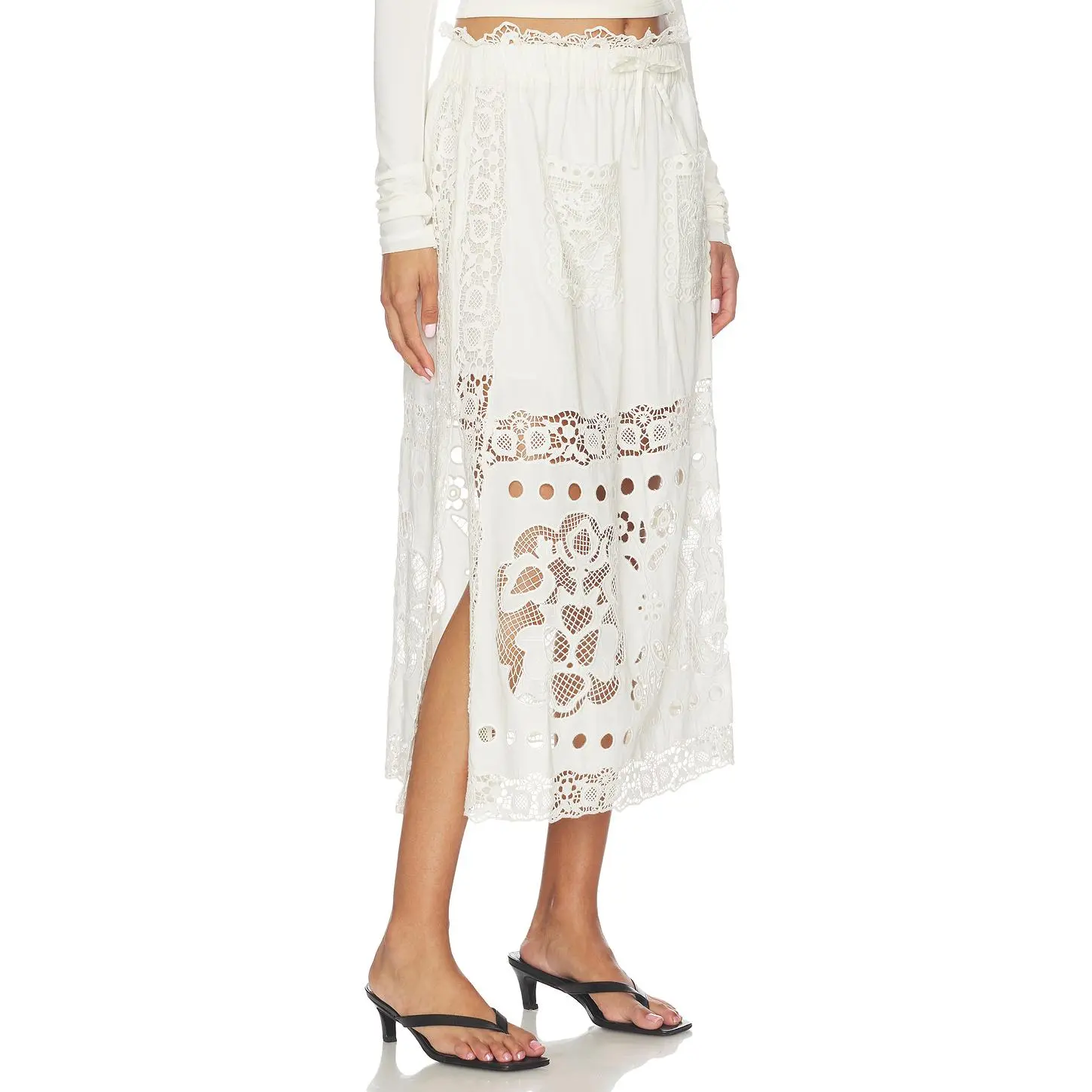 Sea Gardener Embroided Skirt in Cream