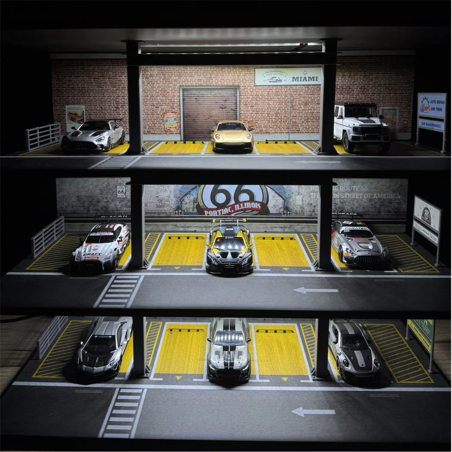 Diecast Hot Wheels Diorama 4 LEVELS STEEL FRAME PARKING LOT SCENE Diecast Model Model Car Diecast Hot Wheels Diorama 4 LEVELS STEEL FRAME PARKING LOT SCENE Diecast Model Model Car
