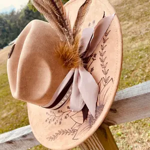 Custom burned hat | hand Burned hat | customized wide brim hat | branded wide brim hat | burned felt hat | western hat | Nashville style hat | concert outfit | country music outfit | Fort Worth outfit | cowboy hat | cowgirl hat | felt hat | etched hat | b