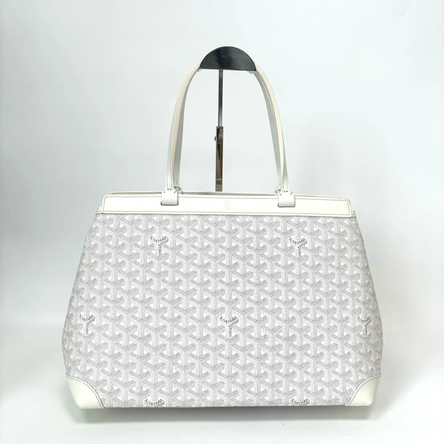 Pre-owned Goyard White Tote Bag, 35cm, Item No. 22982072, Pre Loved Luggage & Tote Bags Collection