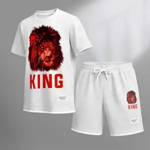 Men's Lion King Print Drawstring Shorts Set For Spring/Summer. A Casual Summer Outfit, Including A Short-Sleeved Shirt And Shorts, Suitable For Everyday Wear And Sports. A Two-Piece Set For A Relaxed And Energetic Lifestyle.