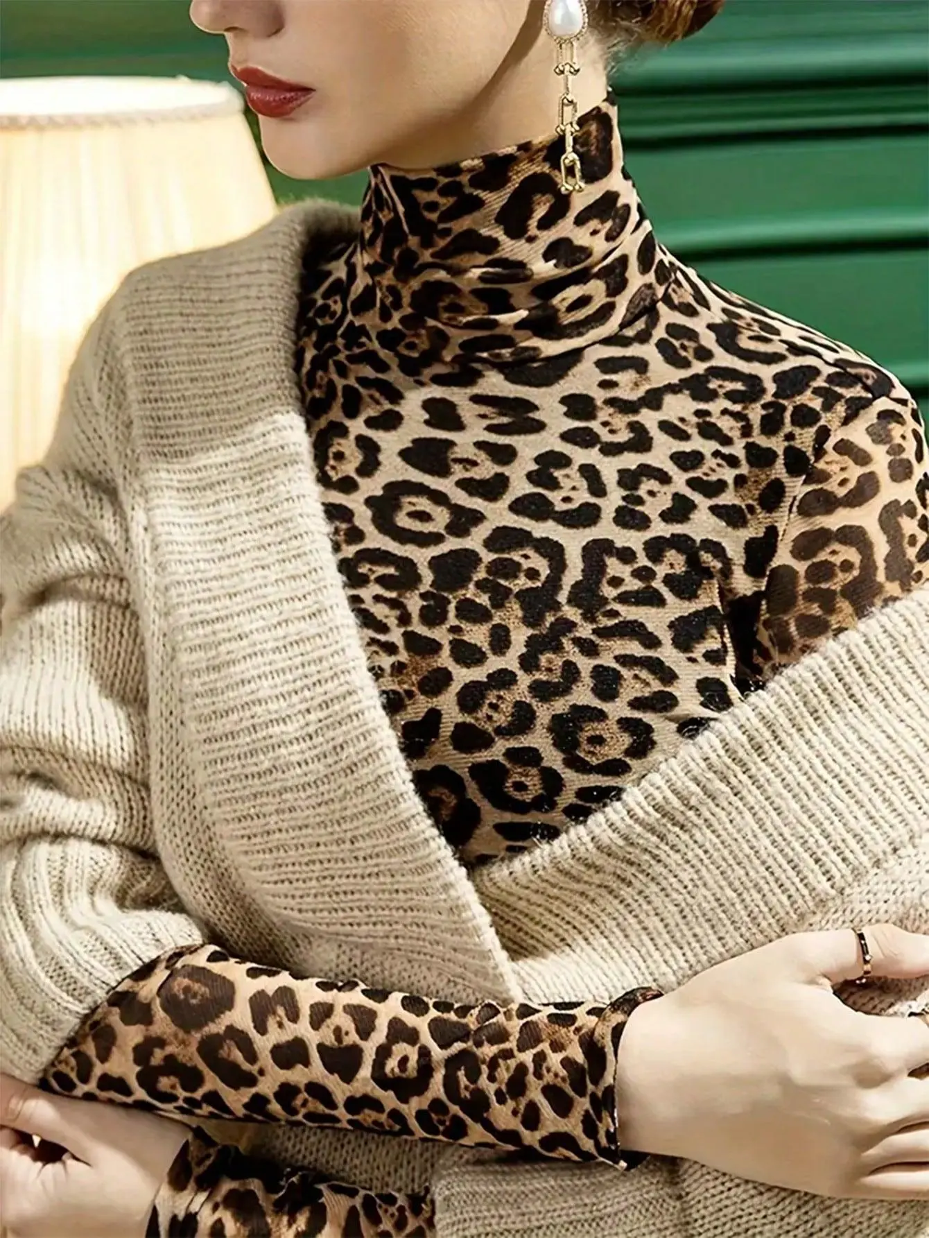 Women's Leopard Print Turtleneck T-Shirt Graphic Cheetah Print Tees Women Tops Cloth For Women