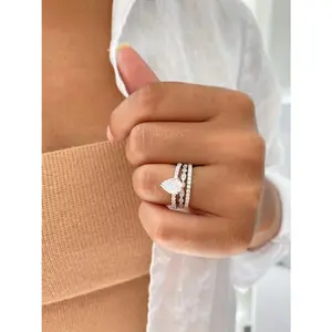 2.50 CTW Pear Cut, 3-Piece Wedding Ring Set