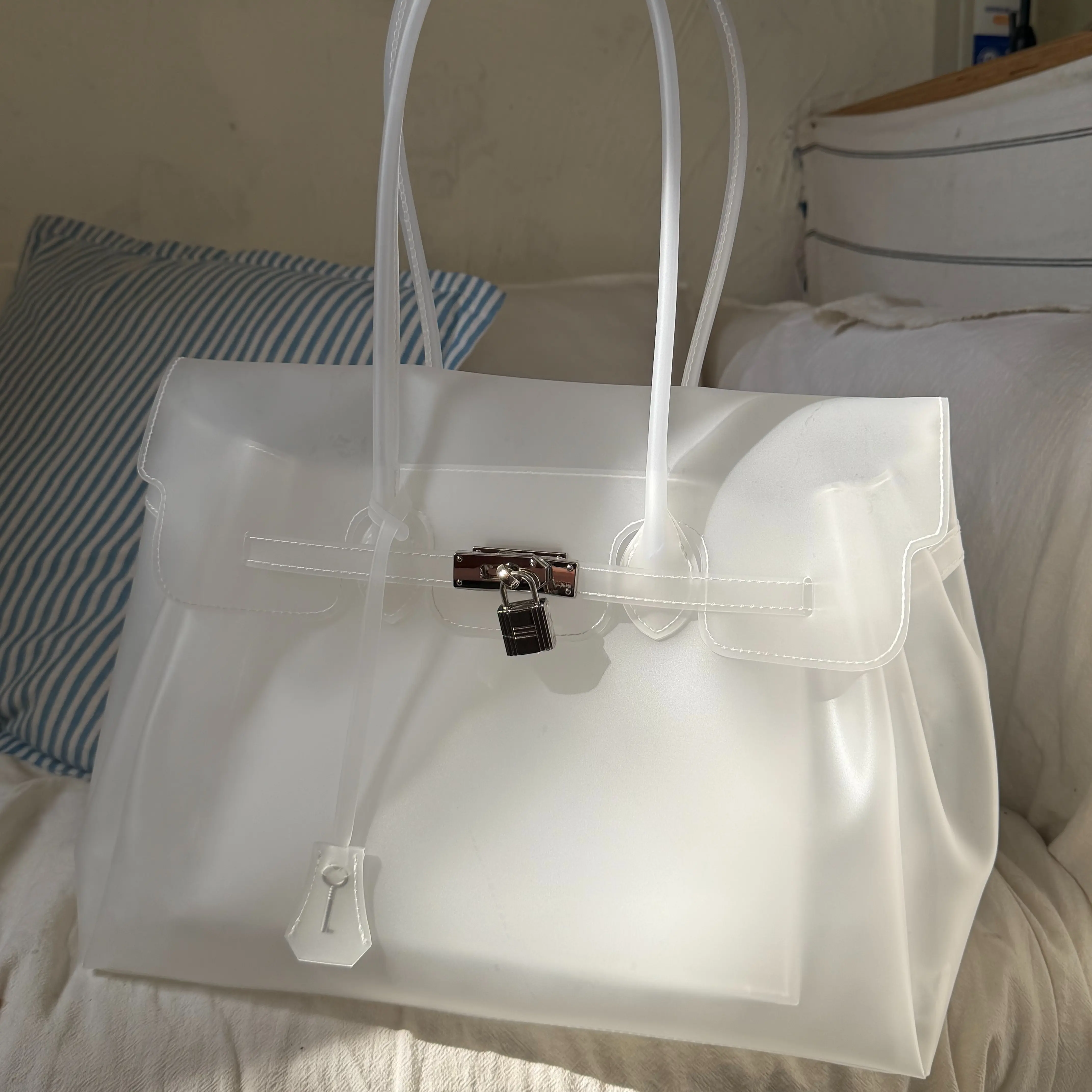 White (Medium 35*15*27cm)