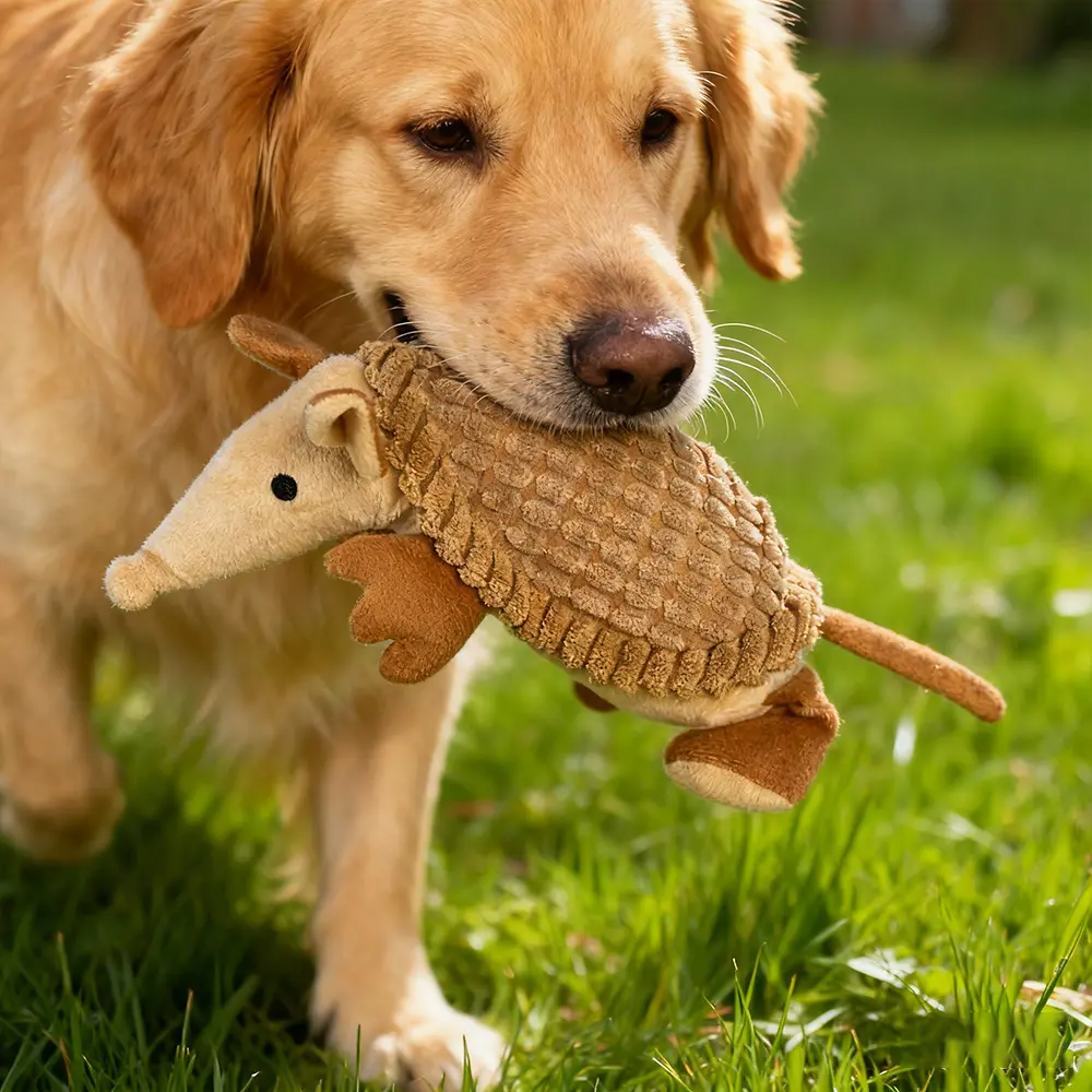 Pangolin Shape Squeaky Plush Dog Chew Toy, Textured Scaled Back Wear Resistant Teething Toy, Reinforced Stitching Interactive Fetch Toy for Medium Large Dogs Golden Retriever Indoor Outdoor Play