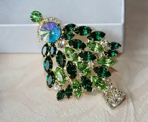 Emerald Green Rhinestone Christmas Tree Pin Brooch
