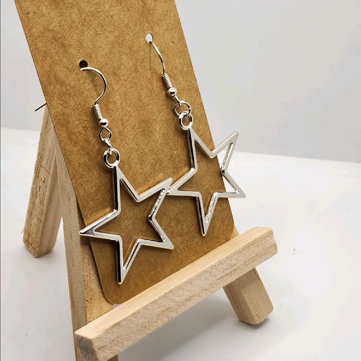 Playful Star Shaped Earrings - Casual & Evening Wear, High-Quality Metal Coating, Bedazzling Sparkling Design, Lightweight Comfortable Fashion Costume Jewelry Gift, Bedazzling Style
