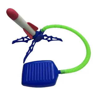 Outdoor Foot Launcher Toy, 1 Set Foot Launcher Toy with Light, Outdoor Flying Toy for Boys & Girls, Sports & Outdoor Play Toy, Flying Ball Launcher