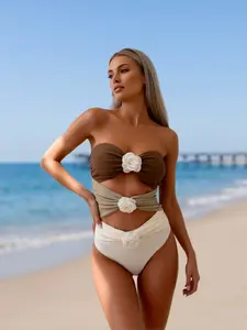 2026 New Women's Strapless Cutout One-Piece Swimsuit, Petal Design Belly-Covering Slim Sexy Bathing Suit, High-Stretch Swimwear for European American Style Summer Beach Pool Vacation Resort Wear, Swimming Women's One-Pieces
