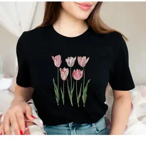 Tulip Vintage Floral T-shirt, Flower T-shirt, Plant Mom T-shirt, Plant Lover Gift, Mother's Day Gift, Cute Women's Shirt, Nature Lover Shirt.