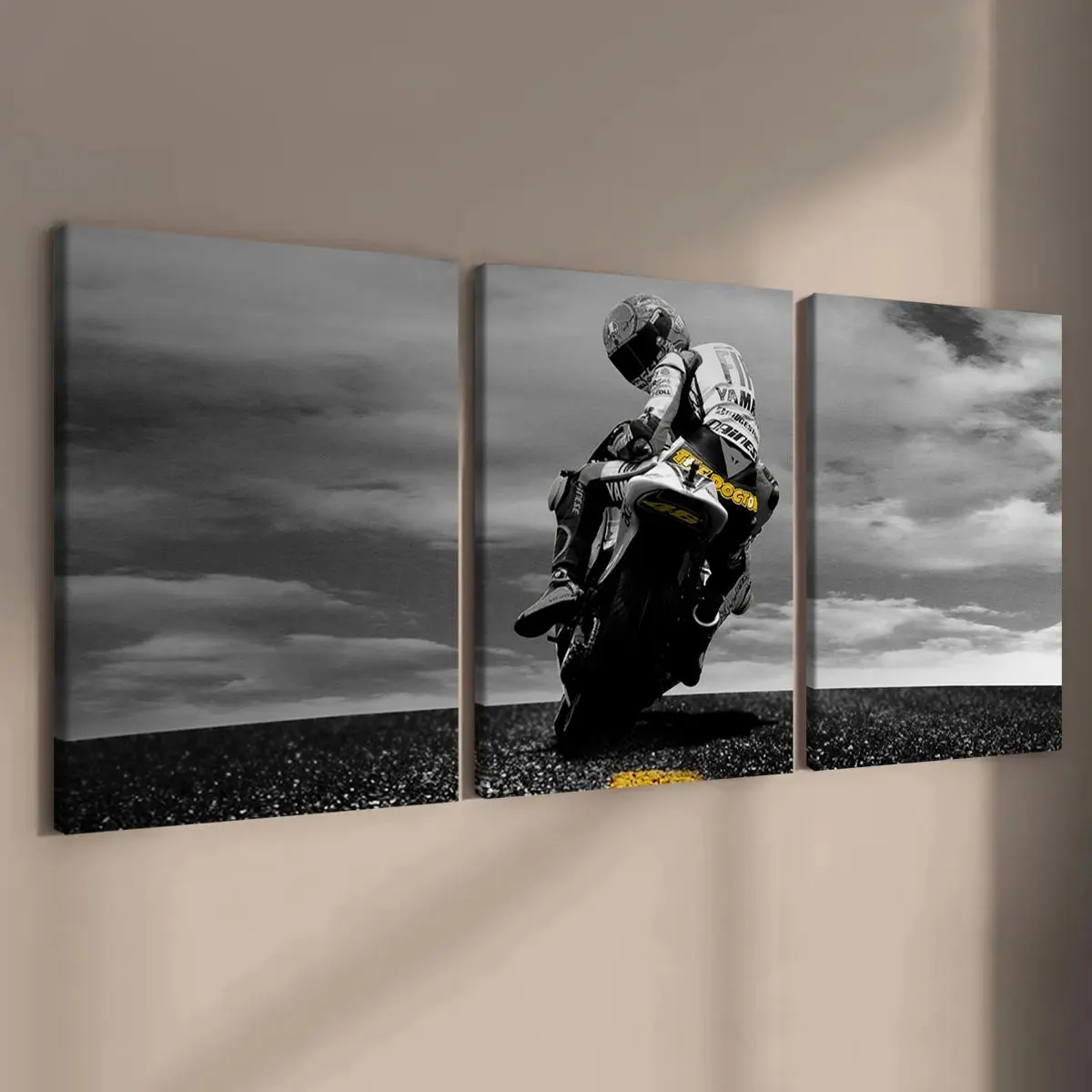 Motorcycle Rider Pattern Canvas Painting with Frame, 3 Counts/set Modern Wall Art Painting, Wall Art Decor for Home Living Room Bedroom Office, Art Wall Decoration, Canvas Prints