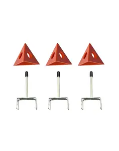 Spray Twirly Spikes With Pyramids