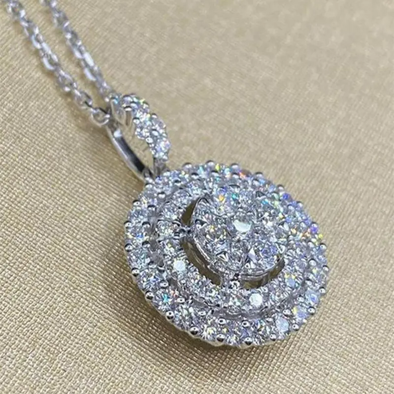 Elegant Rhinestone Decorated Pendant Necklace for Women for Gift, Fashion All-match Accessory, Classic Statement Necklace, Trendy Accessories for Party and Daily Life, Shining Necklace without Box
