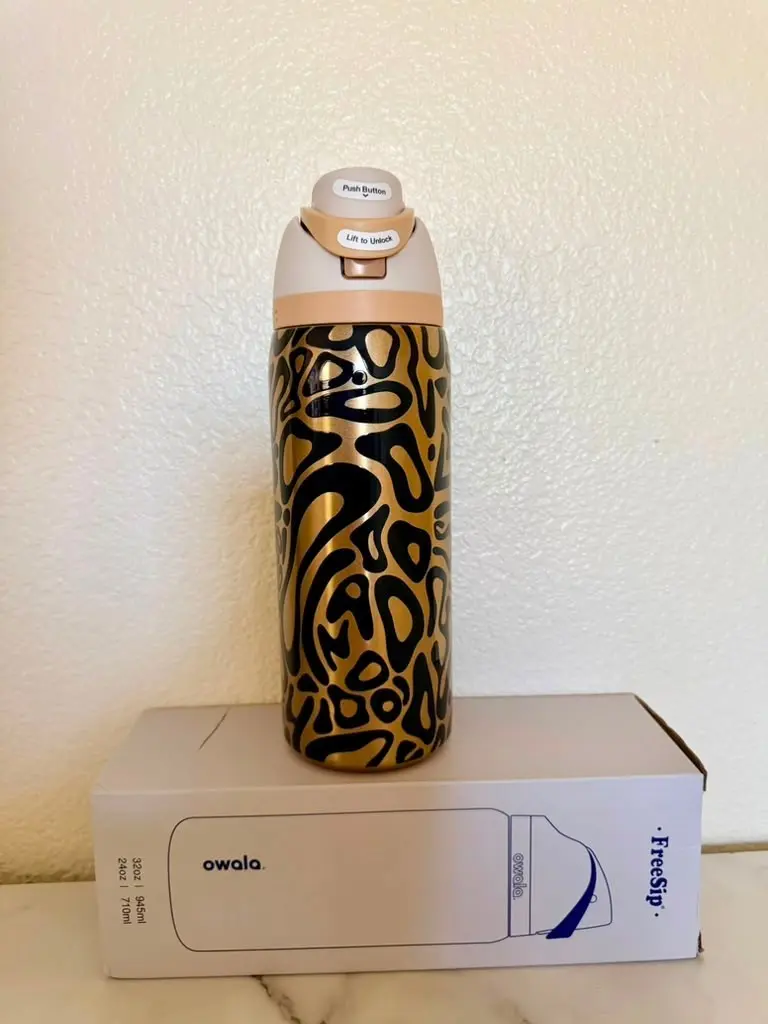 Owala 32oz FreeSip LN1 Gold & Black Stainless Steel Water Bottle