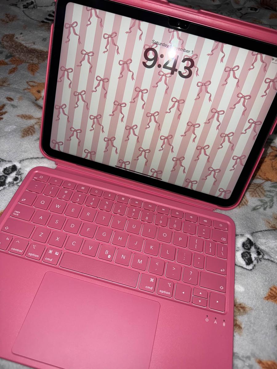 Item: Pink, iPad 11th (A16) 2025/ 10th Gen 2022