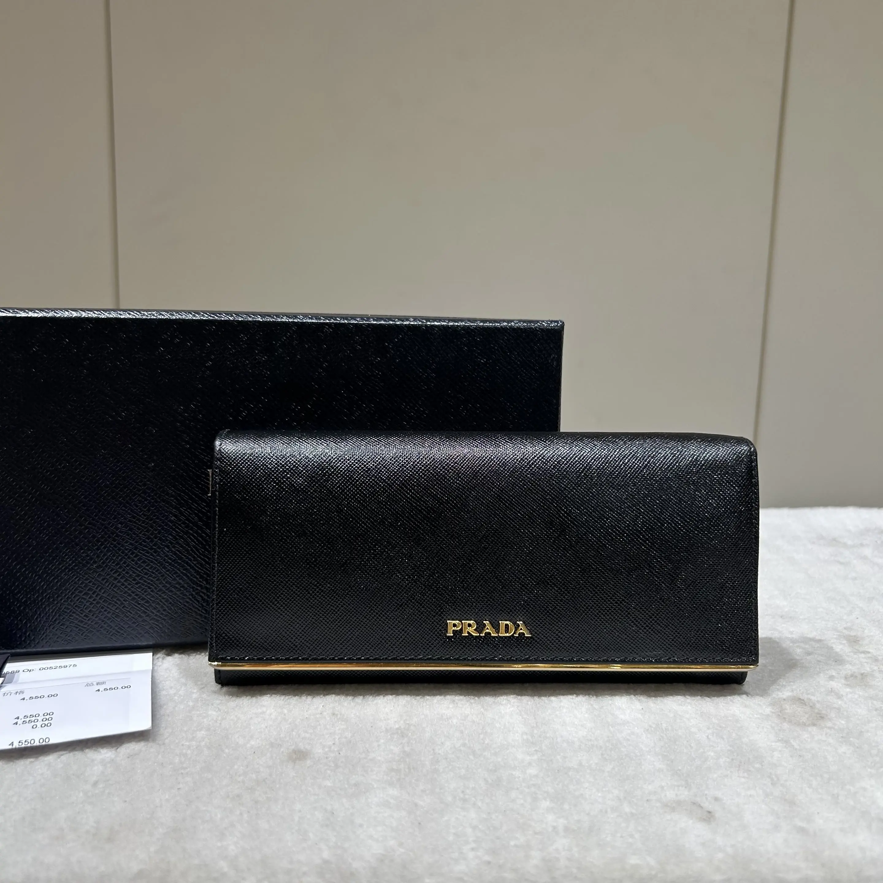 Pre-owned PRADA leather Small Leather Goods Long Wallet, Black Calfskin with Gold Hardware 23229867