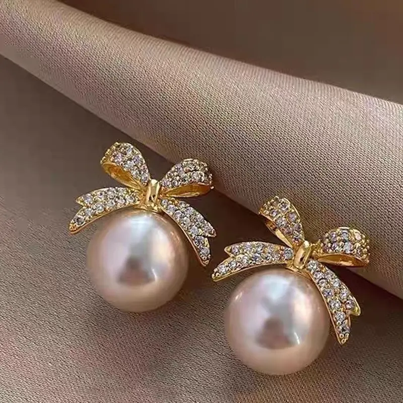 Butterfly Pearl Stud Earrings | Drop Earrings | Pearl Embellished Bowknot Decorated, Earrings Jewelry, Anti-fade, Hypoallergenic ,Simple and Elegant, Fashionable for Daily Wear or Parties, Exquisite Gift for Women, 14k Golden Plated Posts