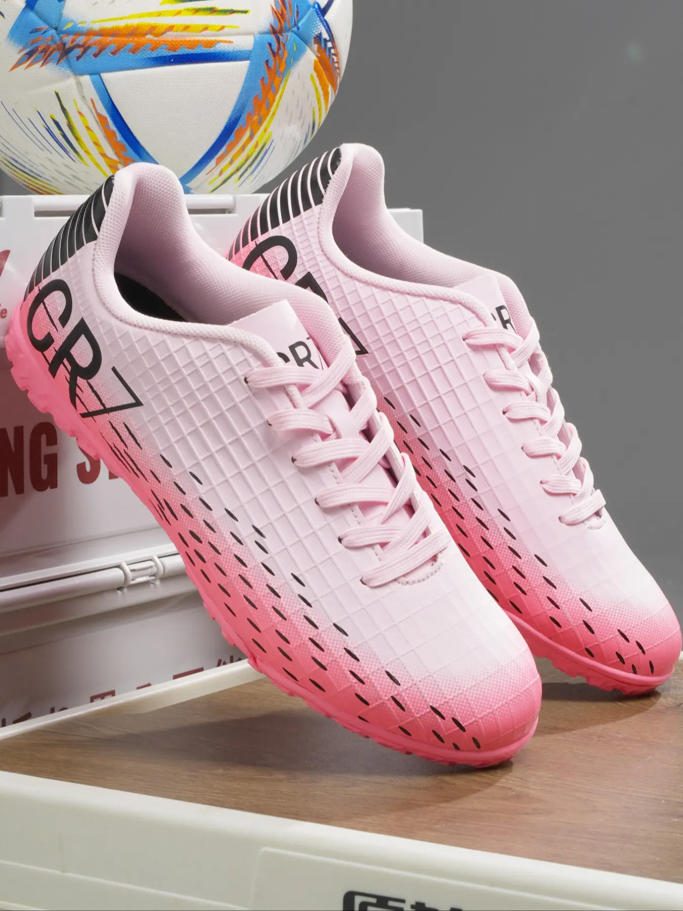 Unisex Kids Professional Soccer Shoes, Anti-Slip Wear-Resistant, Strong Grip, Outdoor Sports Style, Daily Training, Small Matches, Soccer Cleats