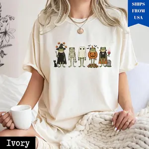 Cute Spooky Frogs in Halloween Costumes T-Shirt Spooky Season Cute Frogs Costume Tee for Halloween Frog Lovers Gift