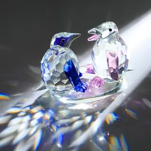 Penguin Pair Crystal Statue Gift for Couples - Eternal Love Anniversary Present, Desk Decor for Valentine's Day