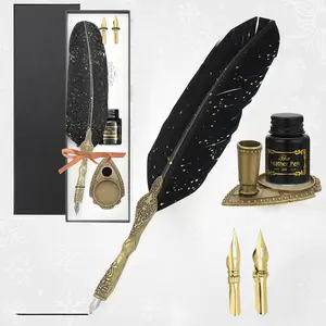 Retro feather pens and ink sets, classic quill pens paired with engraved pen holders, retro writing pens, black ink for dripping pens, retro writing gifts, suitable for giving as birthday and festival presents.