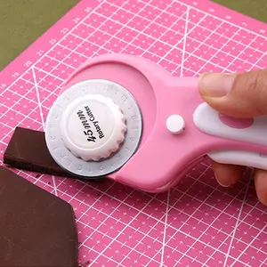 45mm Rotary Cutter with 5pcs Extra Blades, Ergonomic Handle Rolling Cutter with Safety Lock for Fabric, Leather, Crafting, Sewing, Quilting, Fabric Rotary Cutter Perfect for Left & Right Hand(Pink)