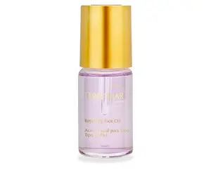 Facial Oil for All Skin Types, 26 ml  Helps protect the skin from free radicals while supporting a healthy-looking appearance. Its formula provides hydration, leaving the skin visibly renewed, soft, and radiant.