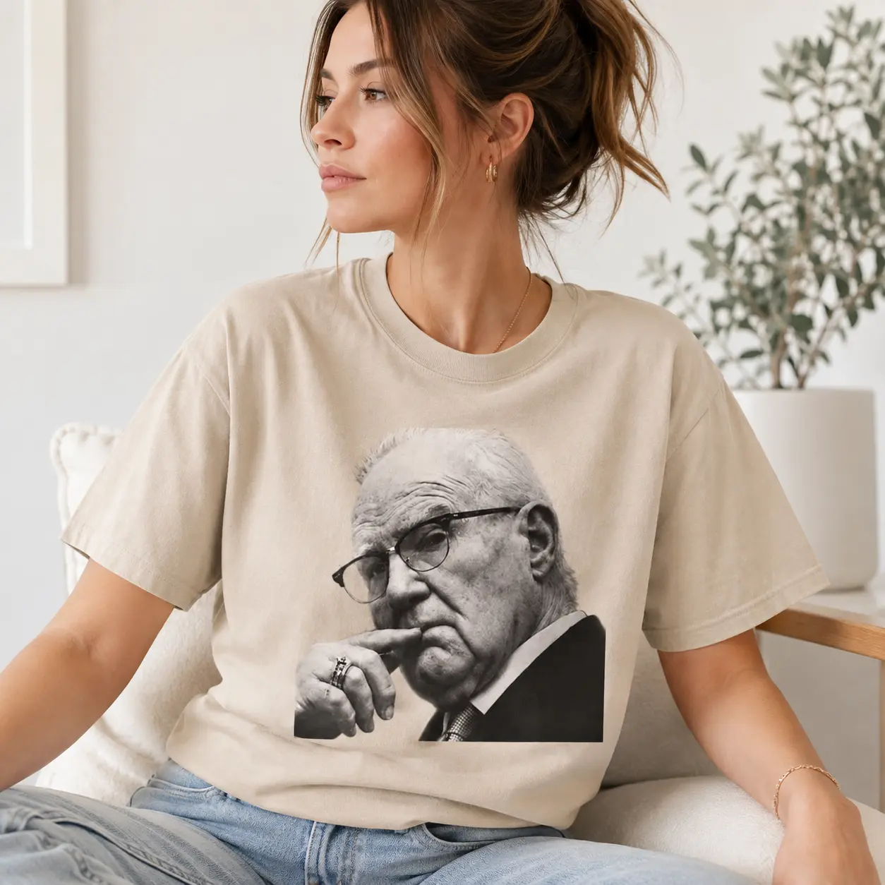 Kevin Reddington T-shirt, lawyer portrait T-shirt, Lindsay Clancy trial T-shirt, black and white photo T-shirt
