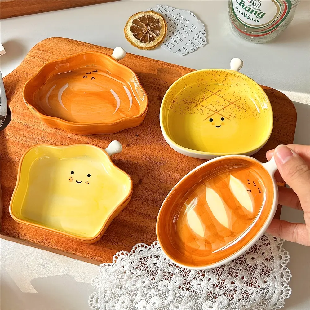 4-Piece Ceramic Condiment Dishes Set, Cute Bread Shape Kitchen Accessories, Sauce Dish, Serving Bowls, Decorative Bowls, Flavoring Plate, Creative Glazed Seasoning & Kimchi Bowl
