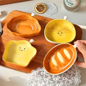 4-Piece Ceramic Condiment Dishes Set, Cute Bread Shape Kitchen Accessories, Sauce Dish, Serving Bowls, Flavoring Plate, Creative Glazed Seasoning & Kimchi Bowl