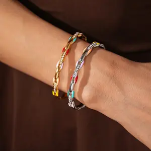 Pulsera ovalada de Acero Inoxidable con diamantes incrustados de colores.