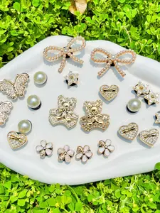 22 Pcs Imitation Pearl Bowknot Bear Butterfly Star Shoe Charms, DIY Accessories for Sandals Slippers Beach Shoes Garden Shoes