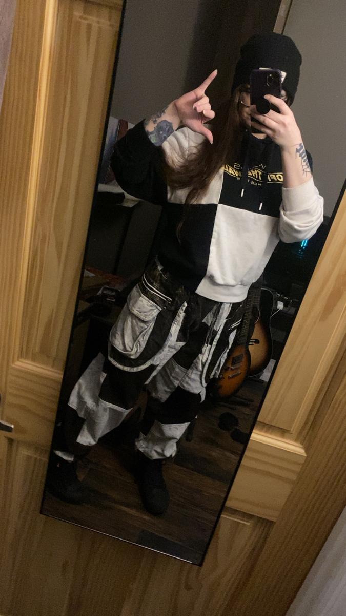 Item: Gray, Small/Medium